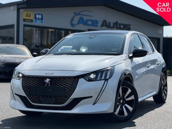 Peugeot 208 Hatchback, Petrol, 2021, White