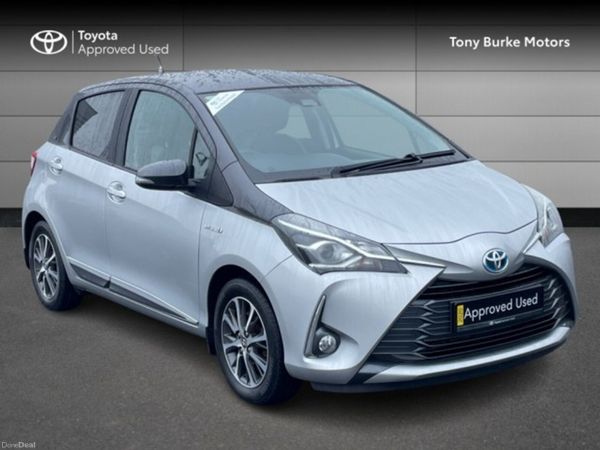 Toyota Yaris Hatchback, Petrol Hybrid, 2020, Silver
