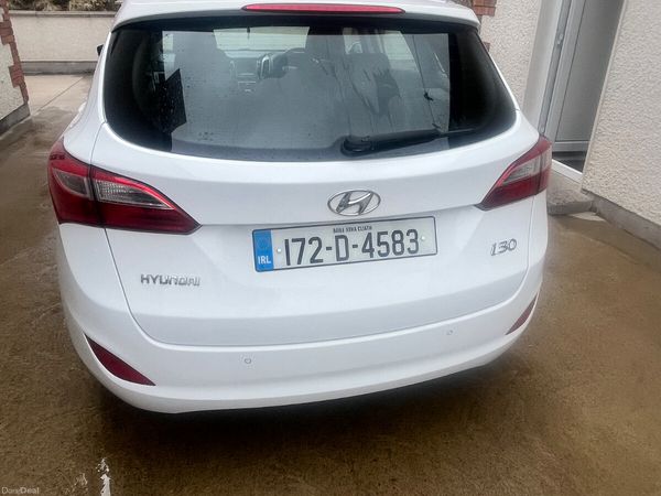 Hyundai i30 Estate/Jeep, Diesel, 2017, White