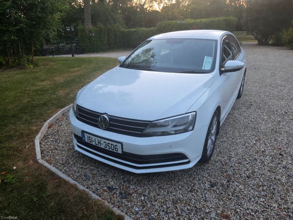 Volkswagen Jetta Saloon, Diesel, 2015, White