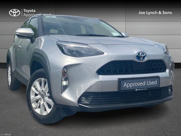 Toyota Yaris Cross Hatchback, Petrol Hybrid, 2023, Silver