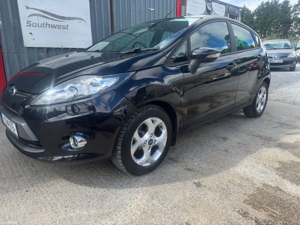 Ford Fiesta Hatchback, Petrol, 2012, Black