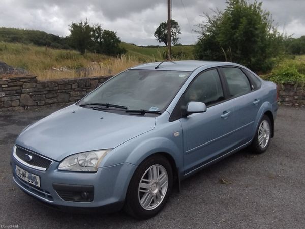 Ford Focus Saloon, Petrol, 2006, Blue