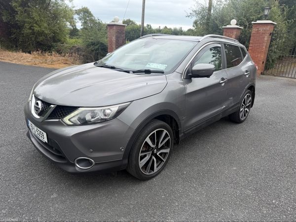 Nissan Qashqai Hatchback, Diesel, 2015, Grey