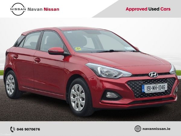 Hyundai i20 Hatchback, Petrol, 2019, Red