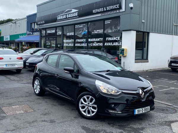 Renault Clio Hatchback, Petrol, 2019, Black