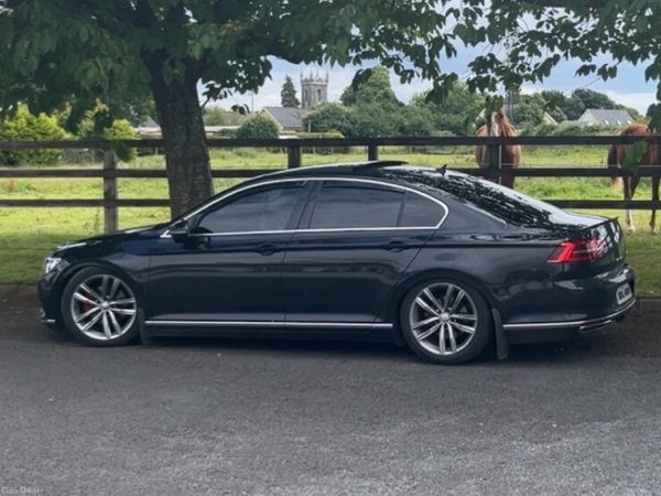 Volkswagen Passat Saloon, Diesel, 2018, Black