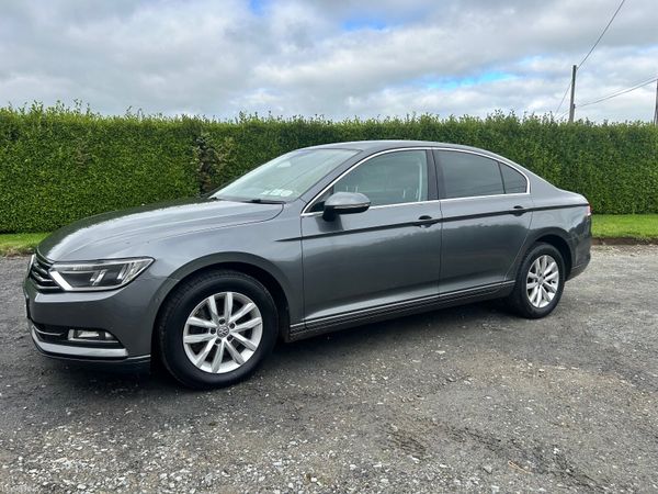 Volkswagen Passat Saloon, Diesel, 2016, Grey