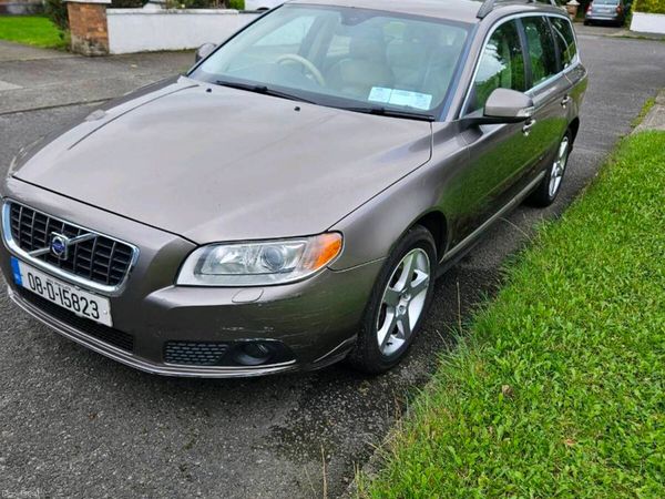 Volvo V70 Estate, Petrol, 2008, Grey