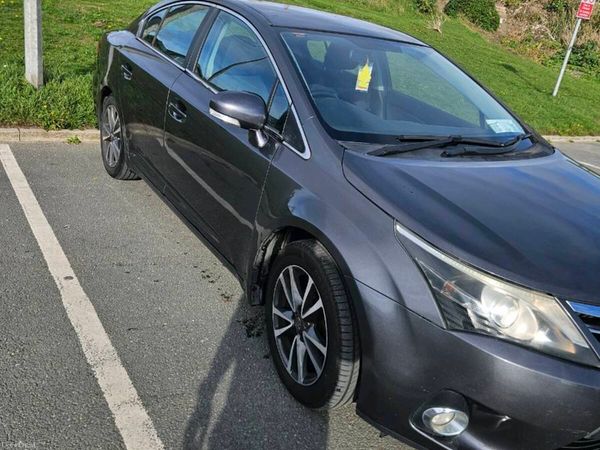 Toyota Avensis Saloon, Diesel, 2015, Grey
