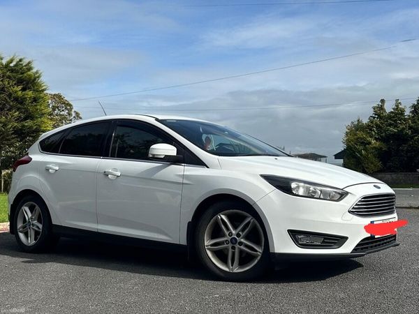 Ford Focus Hatchback, Petrol, 2016, White