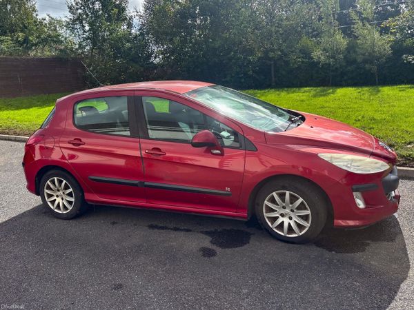 Peugeot 308 Hatchback, Diesel, 2010, Red