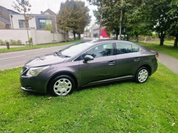 Toyota Avensis Saloon, Diesel, 2010, Grey