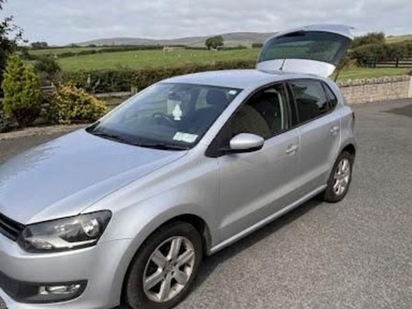 Volkswagen Polo Hatchback, Petrol, 2012, Silver