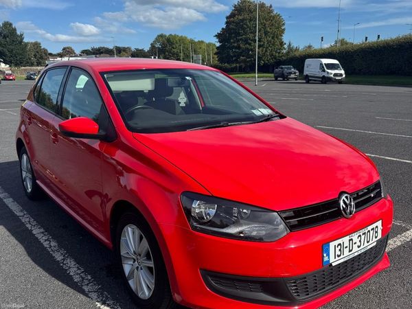 Volkswagen Polo Hatchback, Petrol, 2013, Red