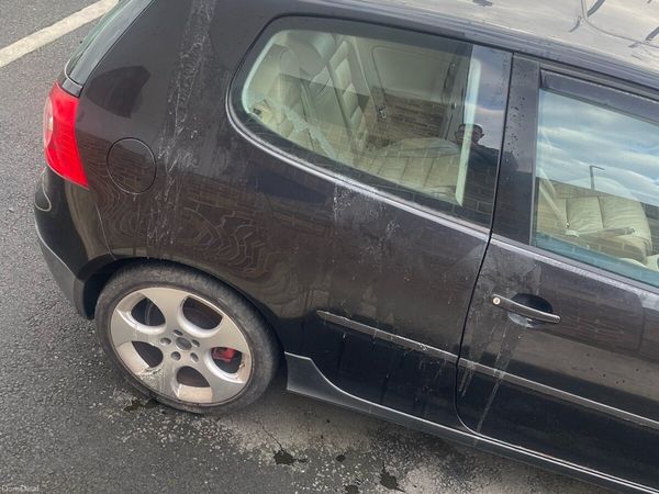 Toyota Avensis Saloon, Petrol, 2005, Blue