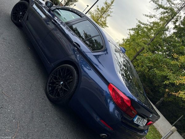 BMW 5-Series Saloon, Diesel, 2018, Blue