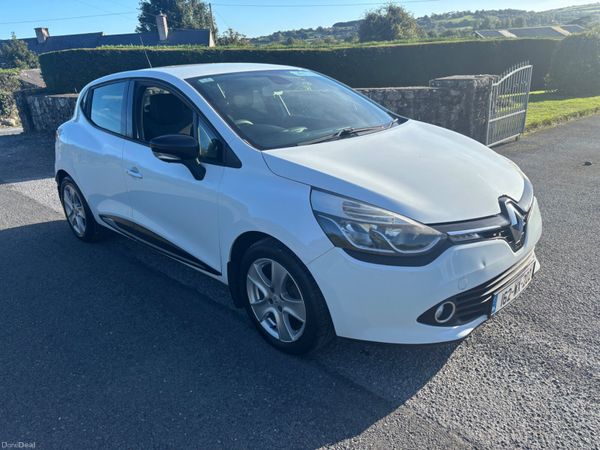 Renault Clio Hatchback, Petrol, 2016, White
