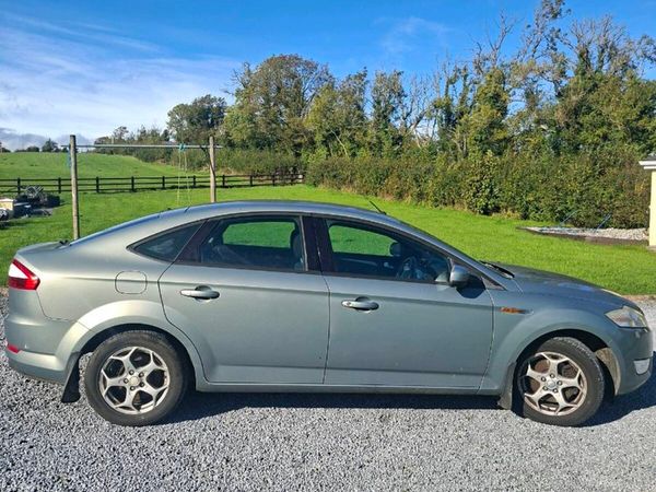 Ford Mondeo Hatchback, Diesel, 2010, Grey