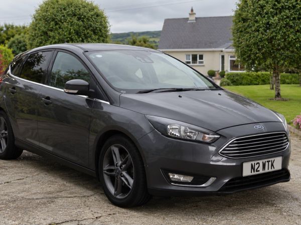 Ford Focus Hatchback, Petrol, 2017, Grey