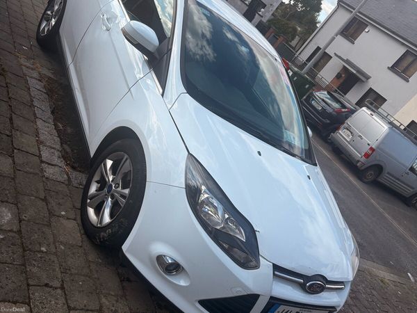 Ford Focus Hatchback, Diesel, 2014, White