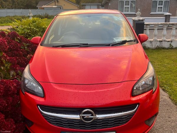 Opel Corsa Hatchback, Petrol, 2015, Red