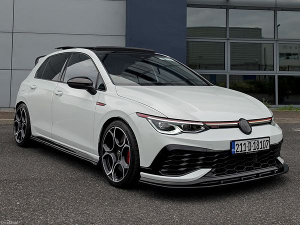 Volkswagen Golf Estate, Petrol, 2021, White