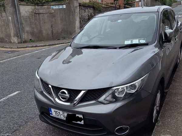 Nissan Qashqai Hatchback, Petrol, 2015, Grey