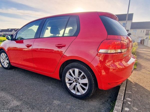 Volkswagen Golf Hatchback, Diesel, 2011, Red