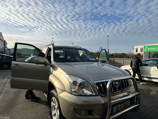 Toyota Land Cruiser SUV, Diesel, 2005, Gold