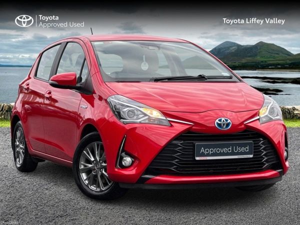 Toyota Yaris Hatchback, Petrol Hybrid, 2018, Red