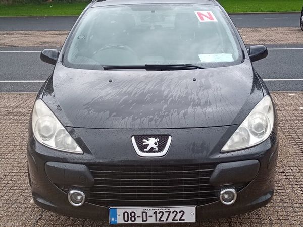 Peugeot 307 Hatchback, Petrol, 2008, Black