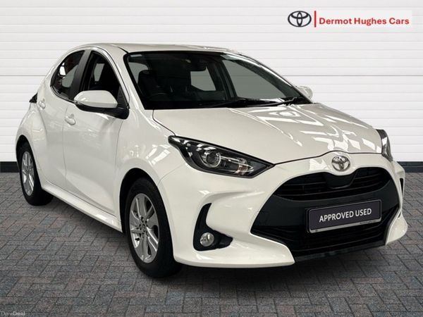 Toyota Yaris Hatchback, Petrol, 2023, White