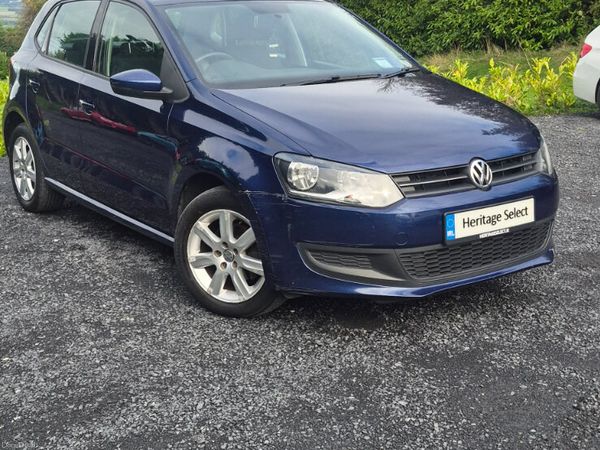 Volkswagen Polo Hatchback, Petrol, 2011, Blue