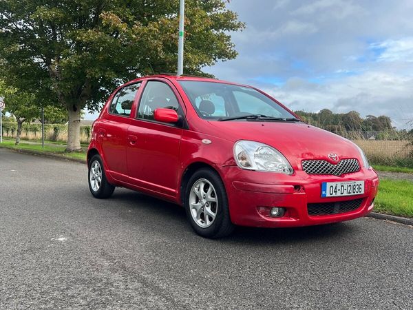 Toyota Yaris Hatchback, Petrol, 2004, Red