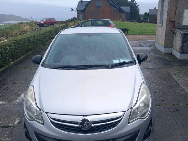 Vauxhall Corsa Hatchback, Petrol, 2012, Silver