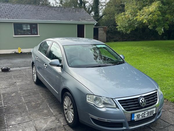 Volkswagen Passat Saloon, Diesel, 2010, Grey