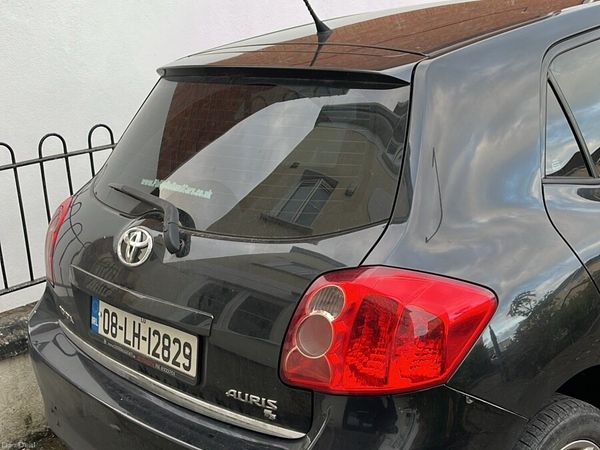 Toyota Auris Hatchback, Petrol, 2008, Black