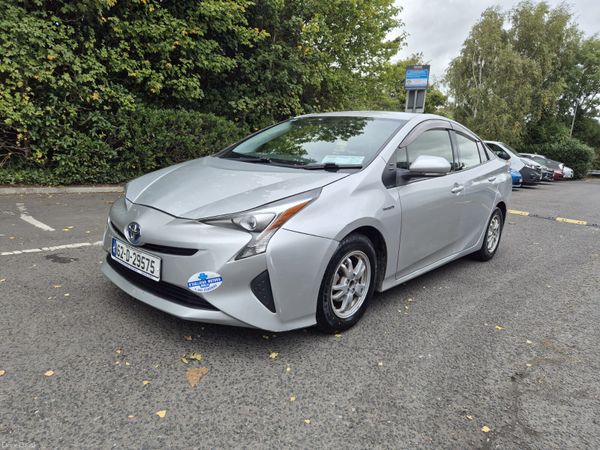 Toyota Prius Hatchback, Petrol Hybrid, 2016, Silver