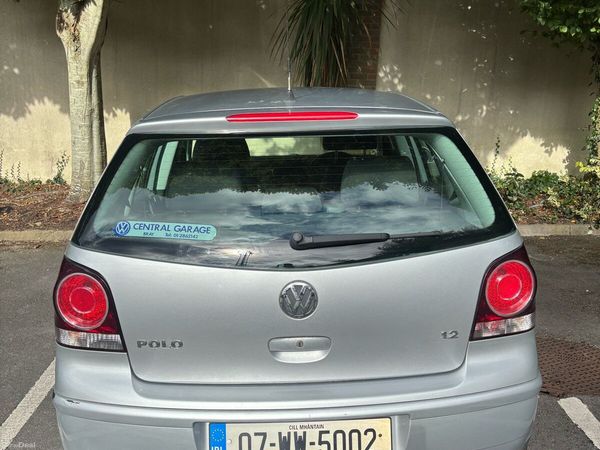 Volkswagen Polo Hatchback, Petrol, 2007, Silver