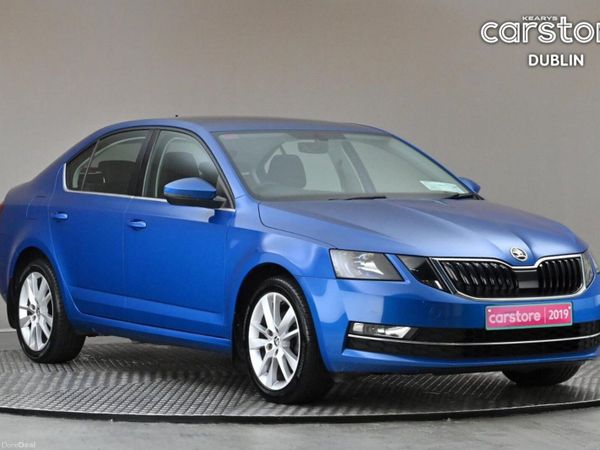 Skoda Octavia Hatchback, Petrol, 2019, Blue