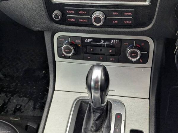 Volkswagen Touareg SUV, Diesel, 2013, Silver
