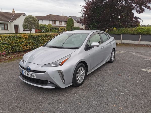 Toyota Prius Hatchback, Petrol Hybrid, 2021, Silver