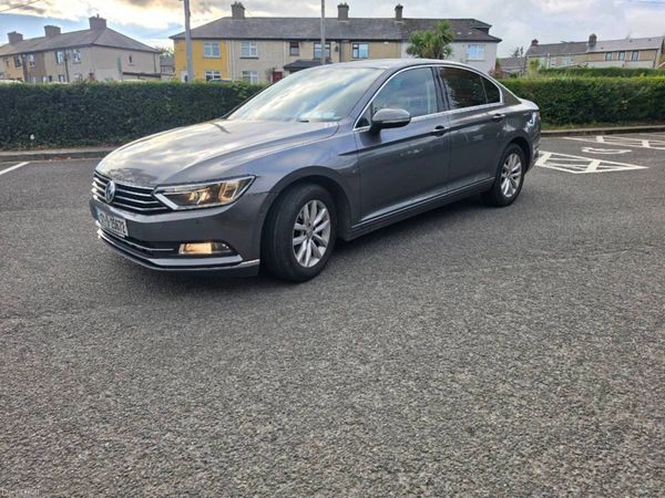 Volkswagen Passat Saloon, Diesel, 2017, Grey