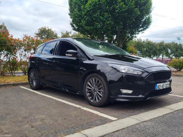 Ford Focus Hatchback, Petrol, 2018, Black