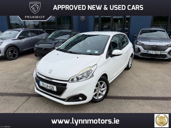Peugeot 208 Hatchback, Petrol, 2017, White