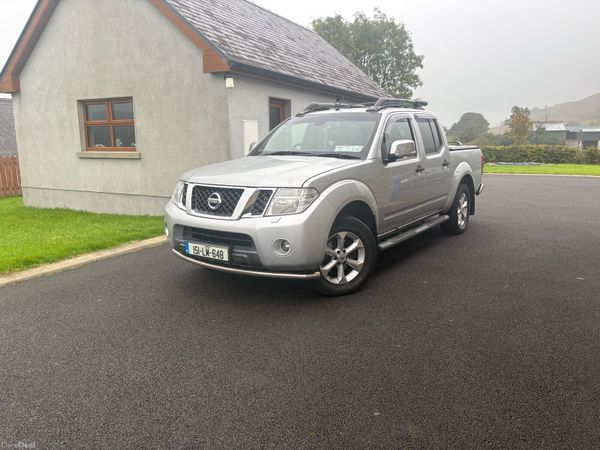 Nissan Navara Crew Cab, Diesel, 2015, Silver