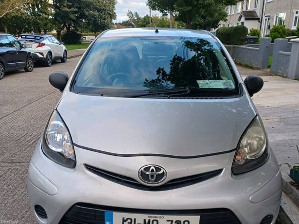 Toyota Aygo Hatchback, Petrol, 2013, Silver