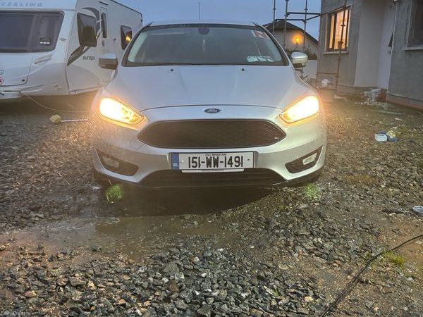 Ford Focus Hatchback, Petrol, 2015, Silver