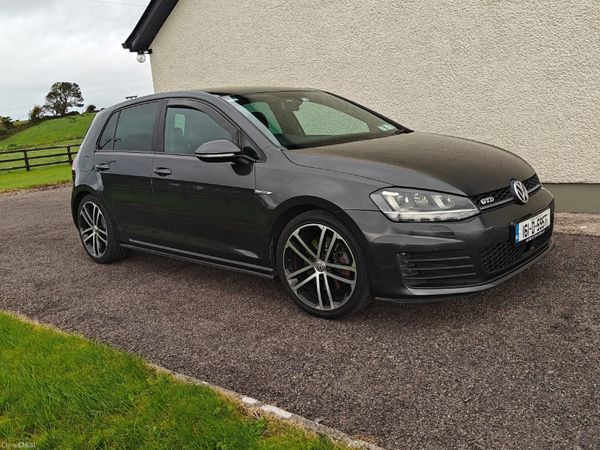 Volkswagen Golf Hatchback, Diesel, 2016, Grey
